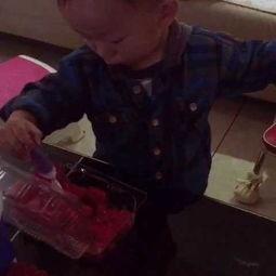 小盆友吃瓜视频大全播放,萌娃搞笑瞬间大盘点