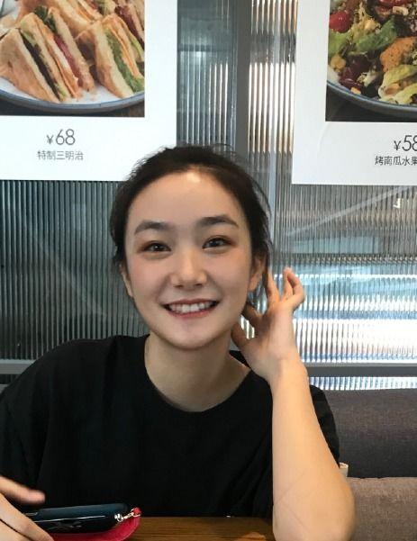 暴躁吃瓜小妹视频大全,揭秘热门视频背后的趣味与争议