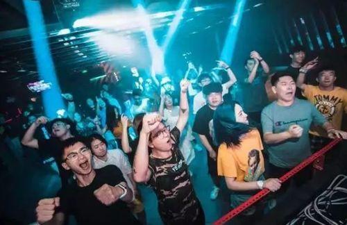 成都酒吧蹦迪吃瓜视频播放