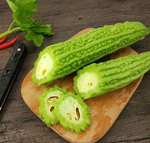 一个人吃哈密瓜方法视频,揭秘达人哈密瓜吃法大赏